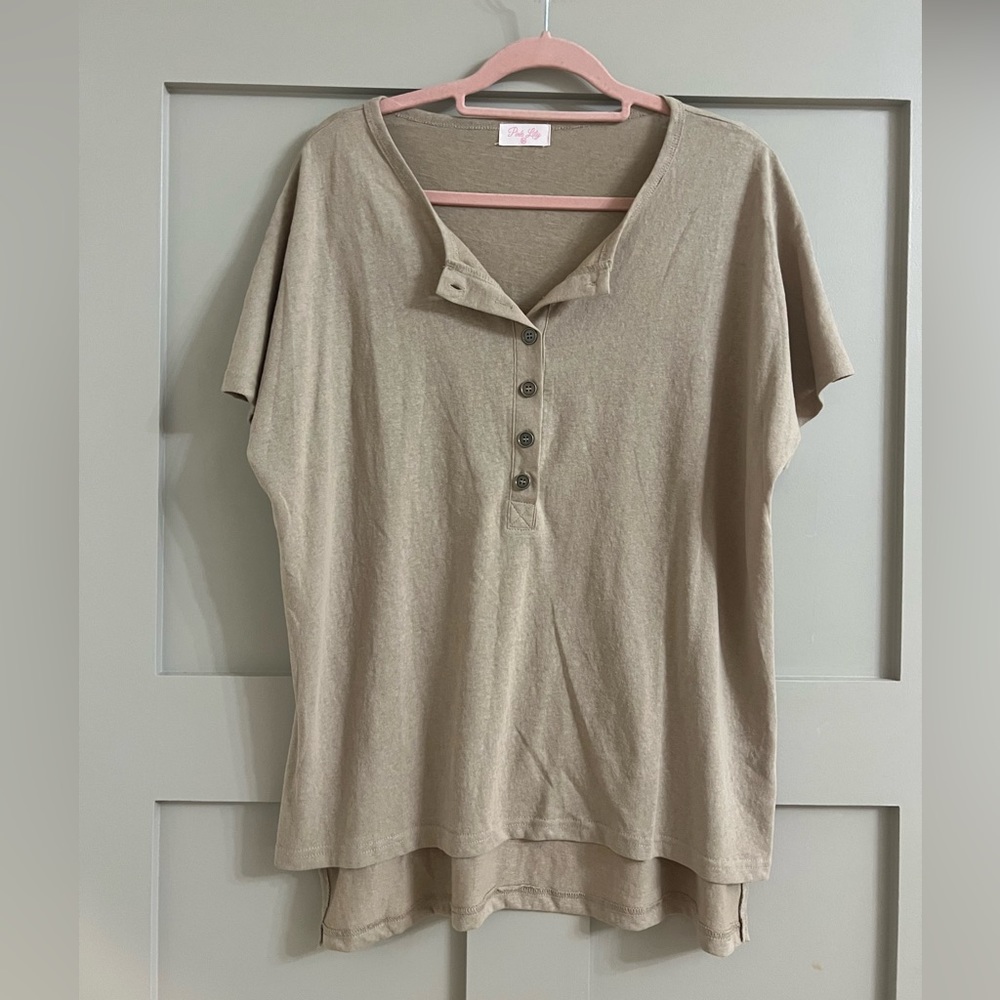 Pink Lily Beige Short Sleeve Tee